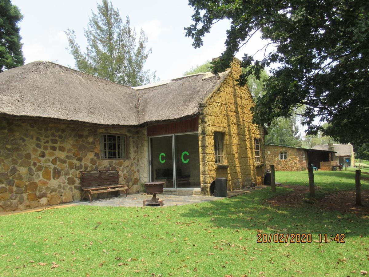 Elandskloof Trout Farm Guest House Dullstroom Bagian luar foto