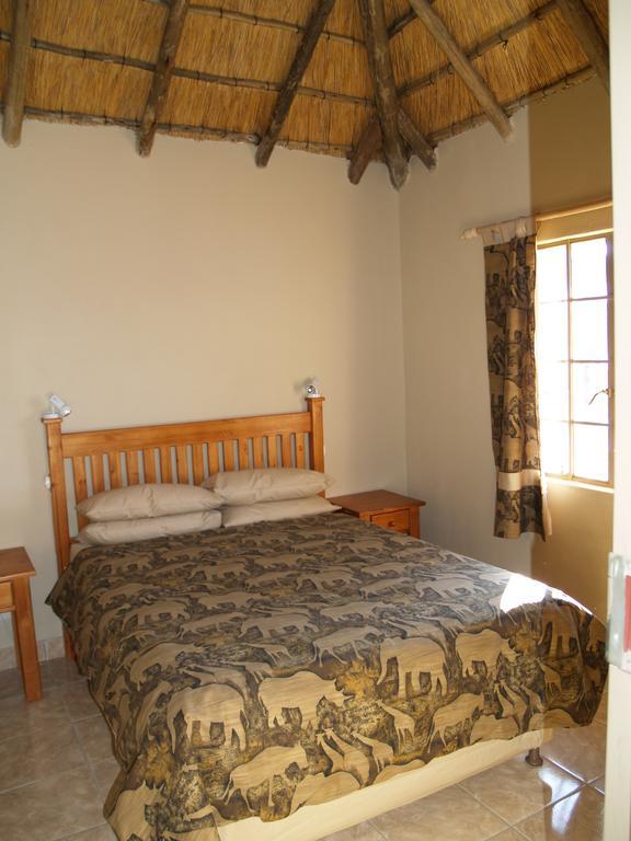 Elandskloof Trout Farm Guest House Dullstroom Ruang foto