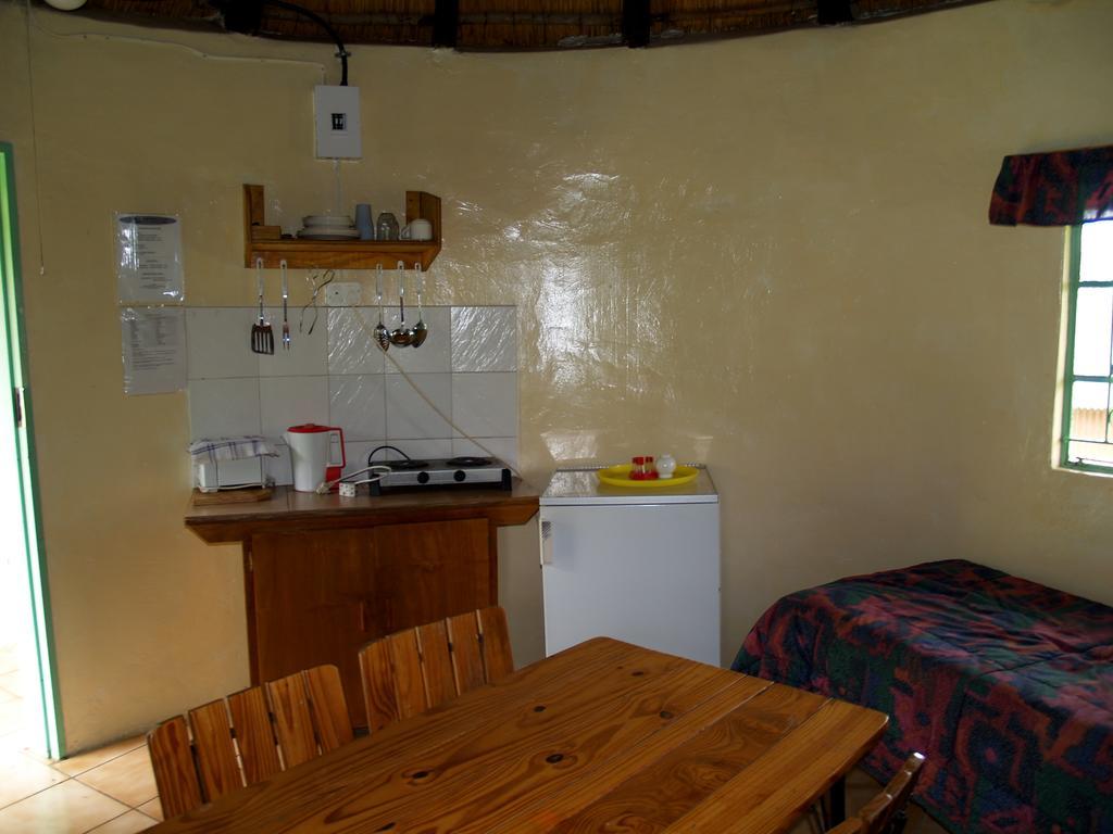 Elandskloof Trout Farm Guest House Dullstroom Ruang foto