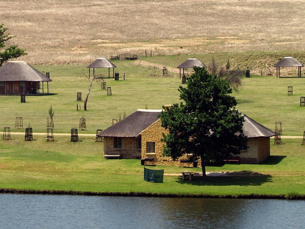 Elandskloof Trout Farm Guest House Dullstroom Bagian luar foto